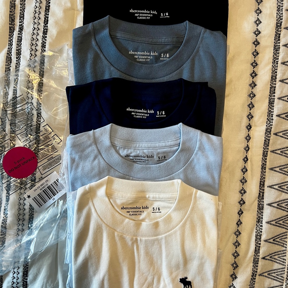 NEW Mulitpack 5 Abercrombie Boys A&F Classic Fit Essntials Crew T-Shirts